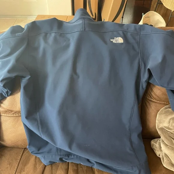 NorthFace Winter/ Rain Jacket Navy Blue - Picture 3 of 4